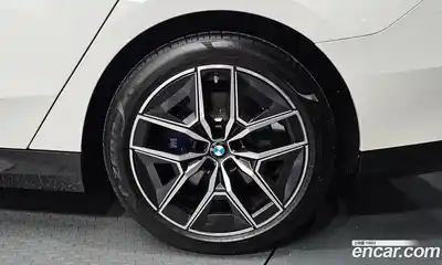 BMW 5 серия 2025 2.0 автомат (гидро), миниатюра 6