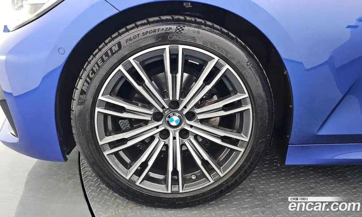 BMW 3 серия 2022 2.0 автомат (гидро), фото 5