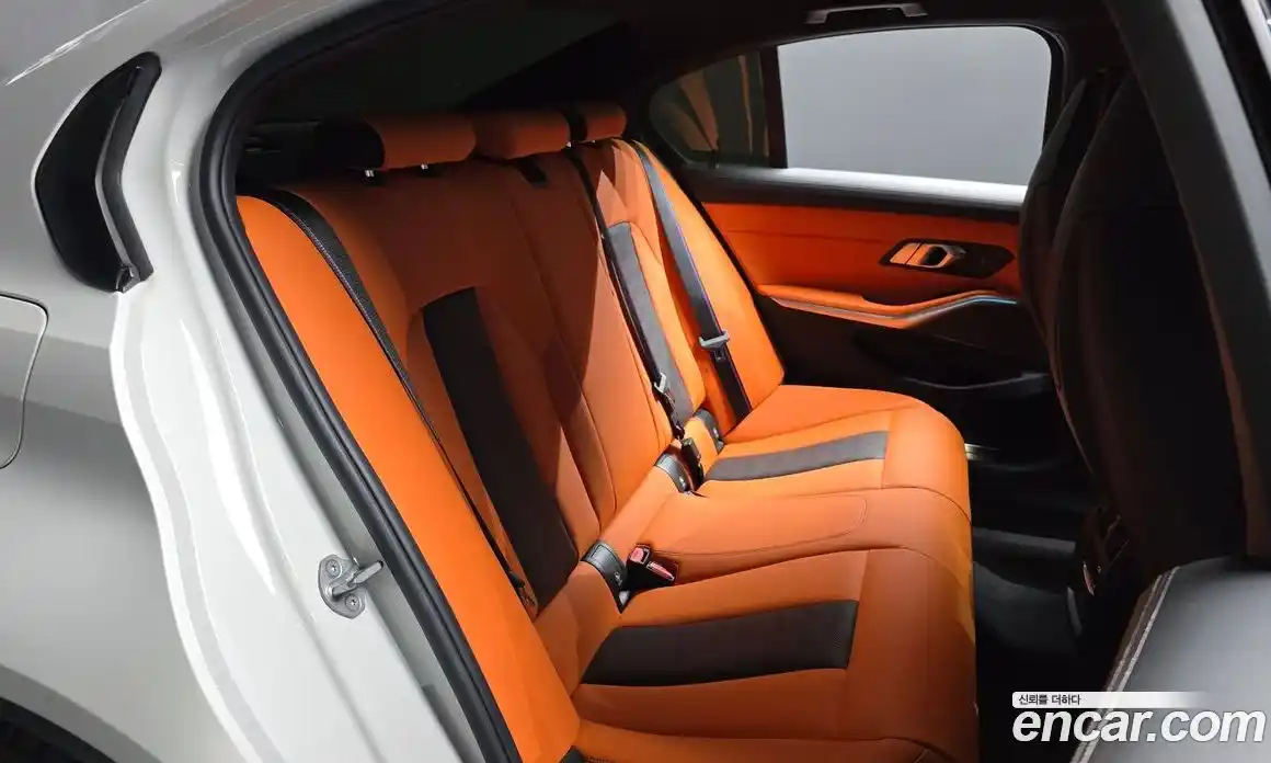 BMW M3 2024 3.0 автомат (гидро), фото 17