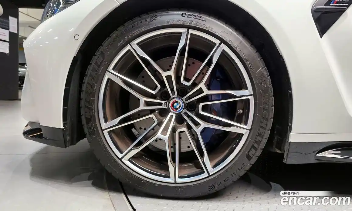 BMW M3 2024 3.0 автомат (гидро), фото 5