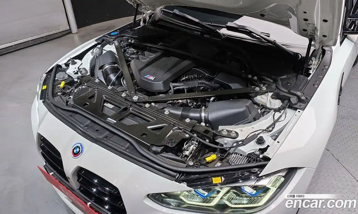 BMW M3 2024 3.0 автомат (гидро), фото 6