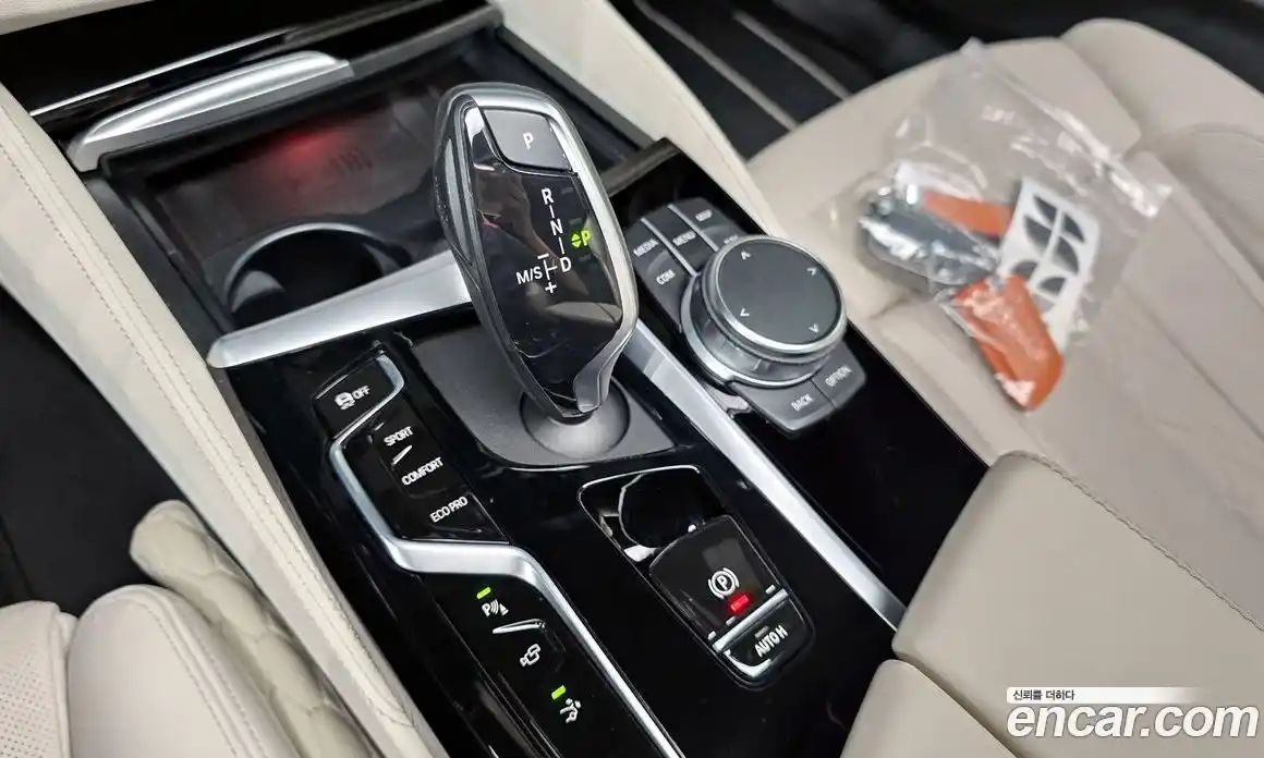 BMW 6 серия 2024 3.0 автомат (гидро), фото 12