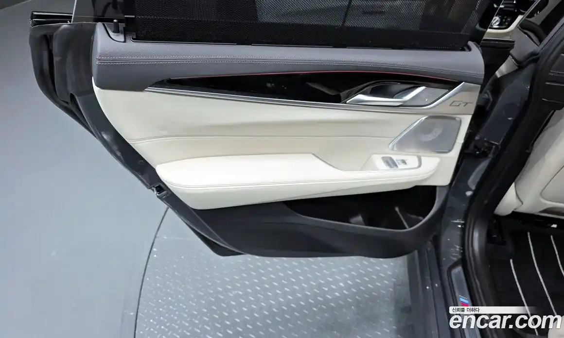BMW 6 серия 2024 3.0 автомат (гидро), фото 15