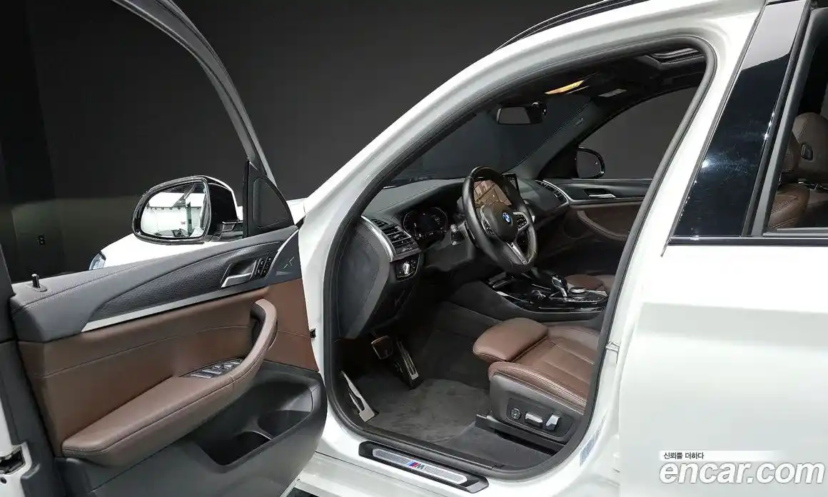 BMW X3 2022 2.0 автомат (гидро), фото 13