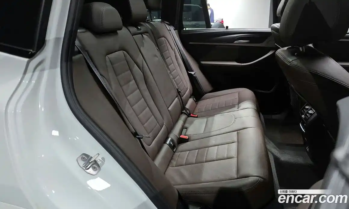 BMW X3 2022 2.0 автомат (гидро), фото 17