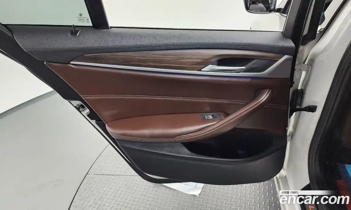 BMW 5 серия 2019 2.0 автомат (гидро), фото 15