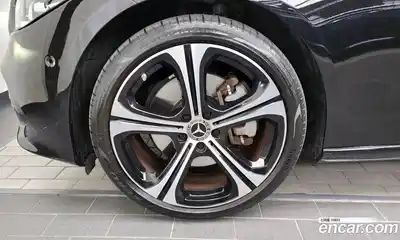 Mercedes-Benz C-Class 2023 2.0 гидро, миниатюра 4 Mercedes-Benz C-Class 2023 2.0 гидро, миниатюра 4