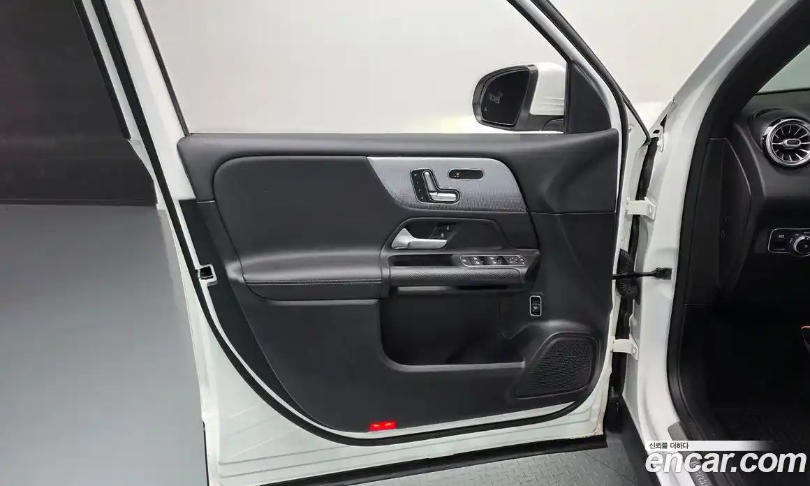 Mercedes-Benz GLB-Class 2021 1.9 гидро, фото 14
