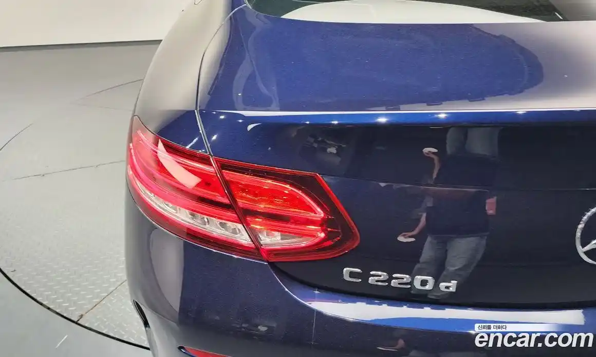 Mercedes-Benz C-Class 2019 1.9 гидро, фото 26 Mercedes-Benz C-Class 2019 1.9 гидро, фото 26