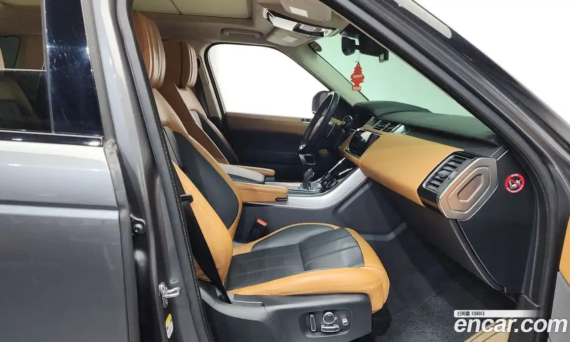 Land Rover Range Rover Sport 2019 3.0 автомат (гидро), фото 16