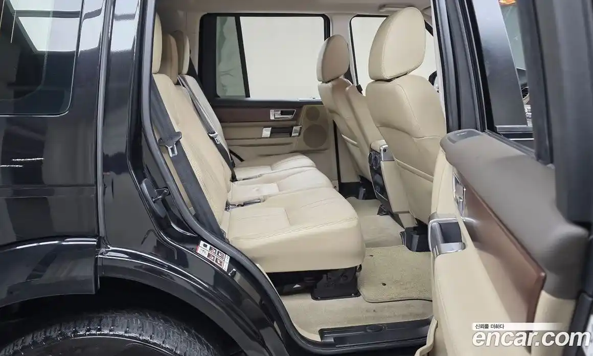 Land Rover Discovery 2016 3.0 автомат (гидро), фото 12
