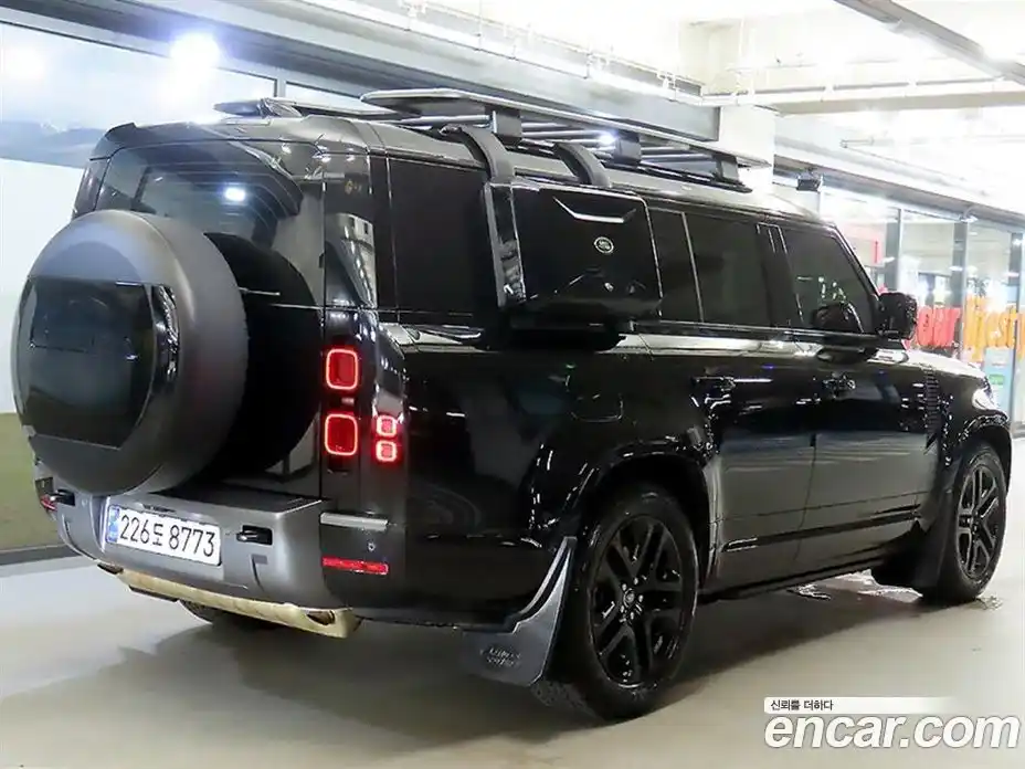 Land Rover Defender 2024 3.0 автомат (гидро), фото 4