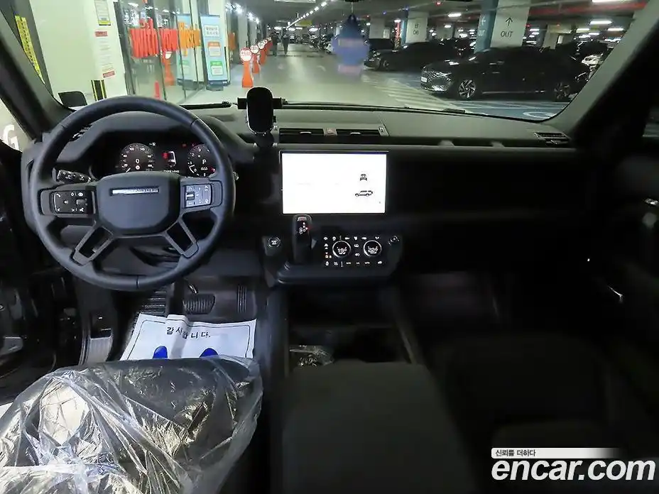 Land Rover Defender 2024 3.0 автомат (гидро), фото 10