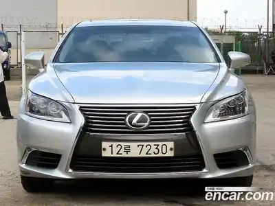Lexus LS 2014 4.6 автомат (гидро), миниатюра 1 Lexus LS 2014 4.6 автомат (гидро), миниатюра 1