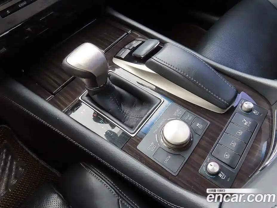 Lexus LS 2014 4.6 автомат (гидро), фото 10 Lexus LS 2014 4.6 автомат (гидро), фото 10