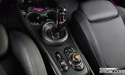 Mini Countryman 2020 2.0 автомат (гидро), миниатюра 9