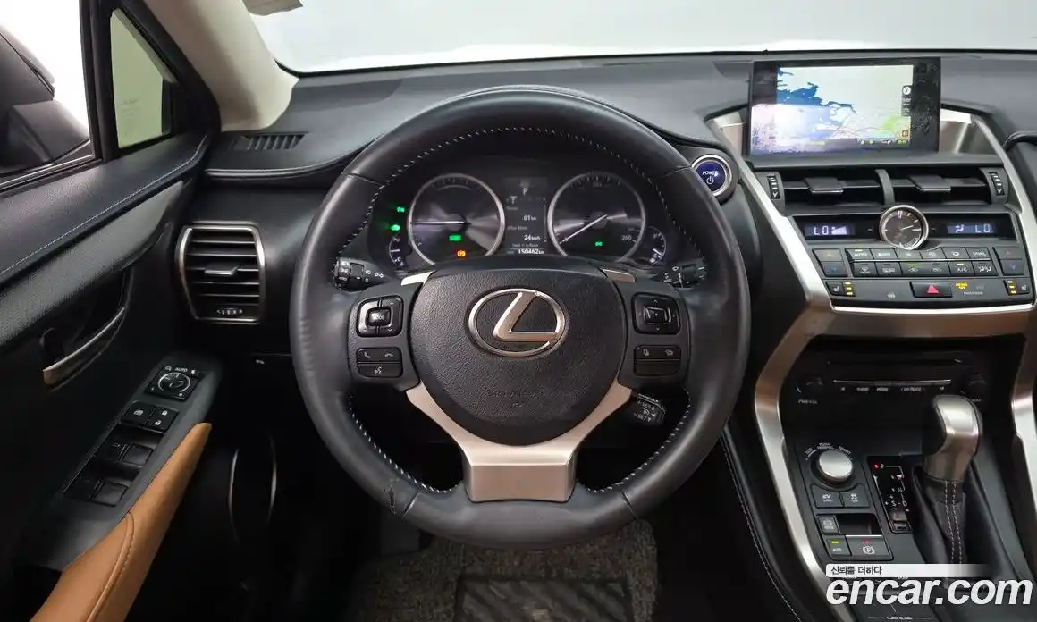 Lexus NX 2014 2.5 автомат (гидро), фото 13 Lexus NX 2014 2.5 автомат (гидро), фото 13