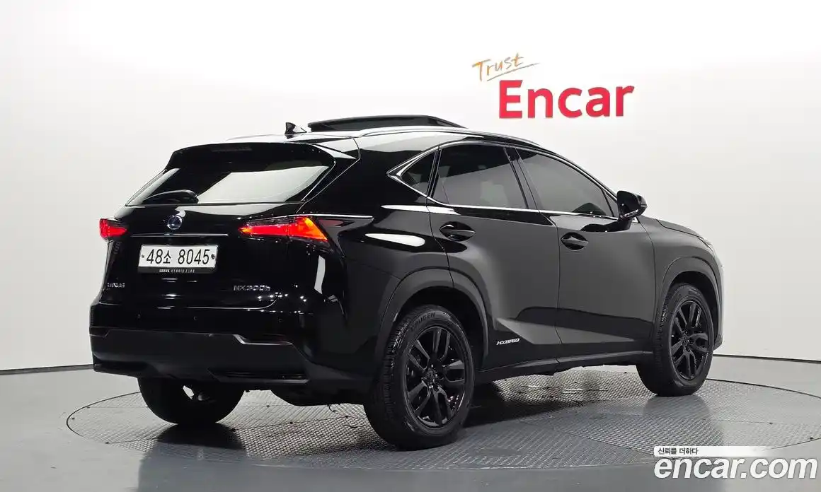 Lexus NX 2014 2.5 автомат (гидро), фото 2 Lexus NX 2014 2.5 автомат (гидро), фото 2