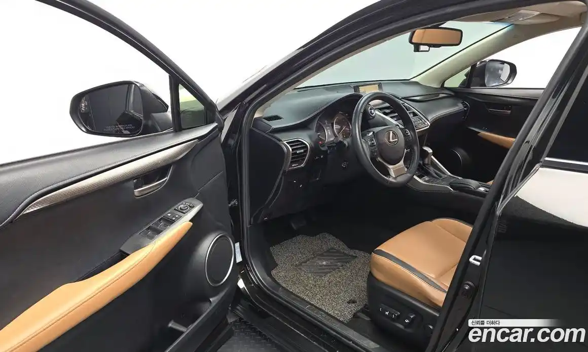 Lexus NX 2014 2.5 автомат (гидро), фото 10 Lexus NX 2014 2.5 автомат (гидро), фото 10