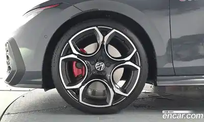 Volkswagen Golf 2025 2.0 автомат (гидро), миниатюра 4