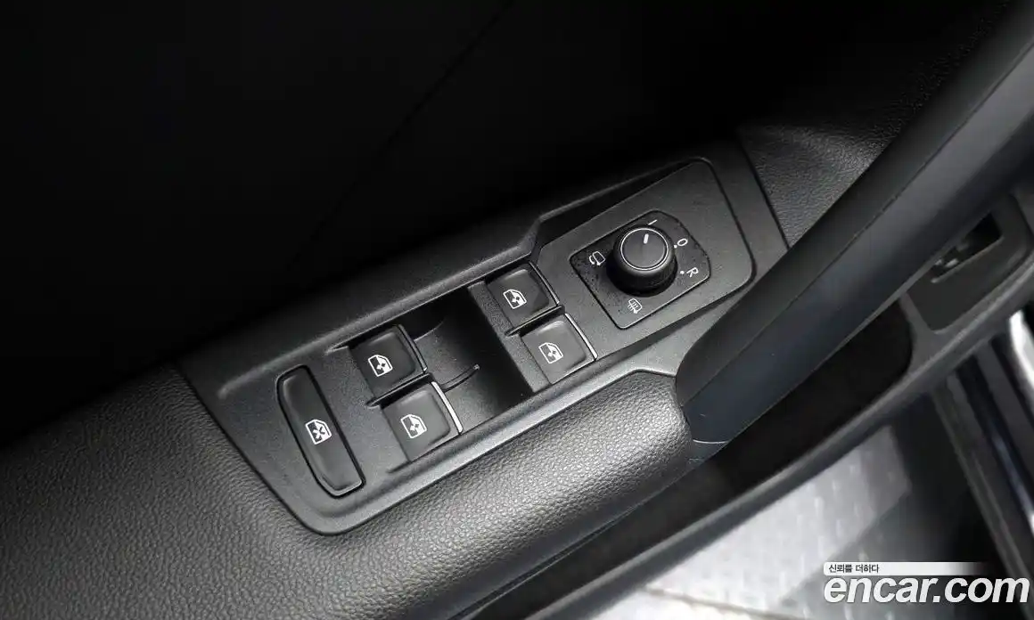 Volkswagen Tiguan 2021 2.0 автомат (гидро), фото 27