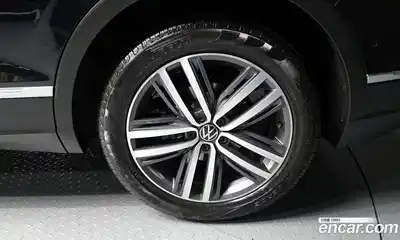 Volkswagen Tiguan 2021 2.0 автомат (гидро), миниатюра 7