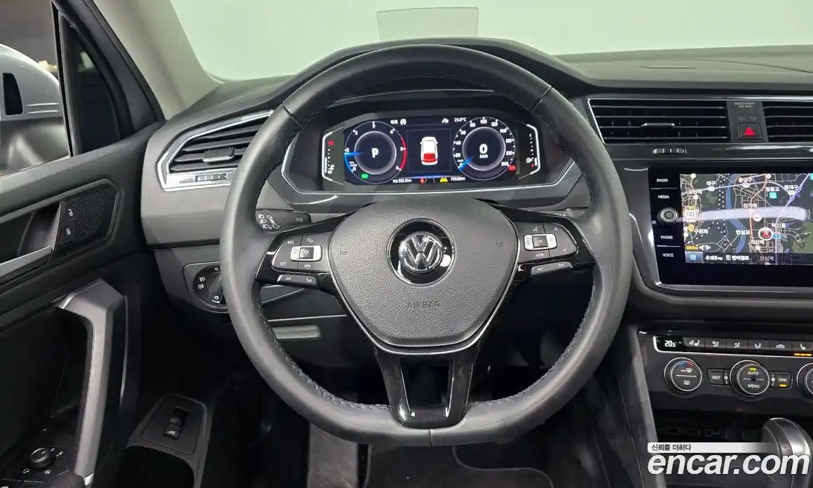 Volkswagen Tiguan 2020 2.0 автомат (гидро), фото 19