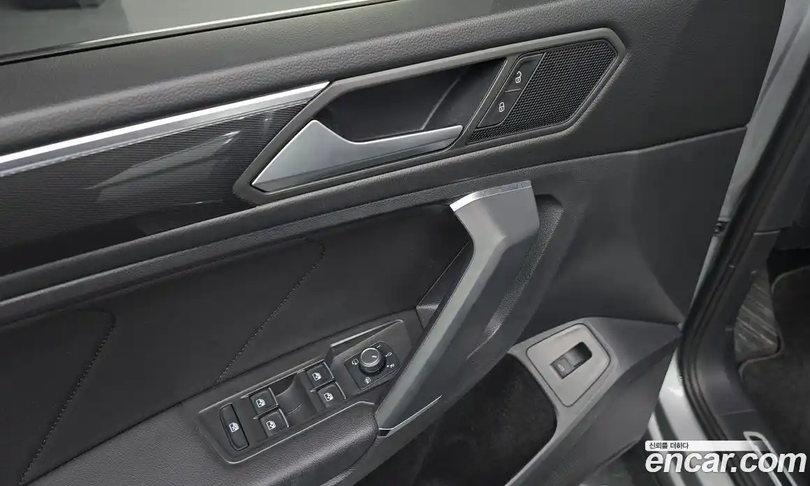 Volkswagen Tiguan 2020 2.0 автомат (гидро), фото 31