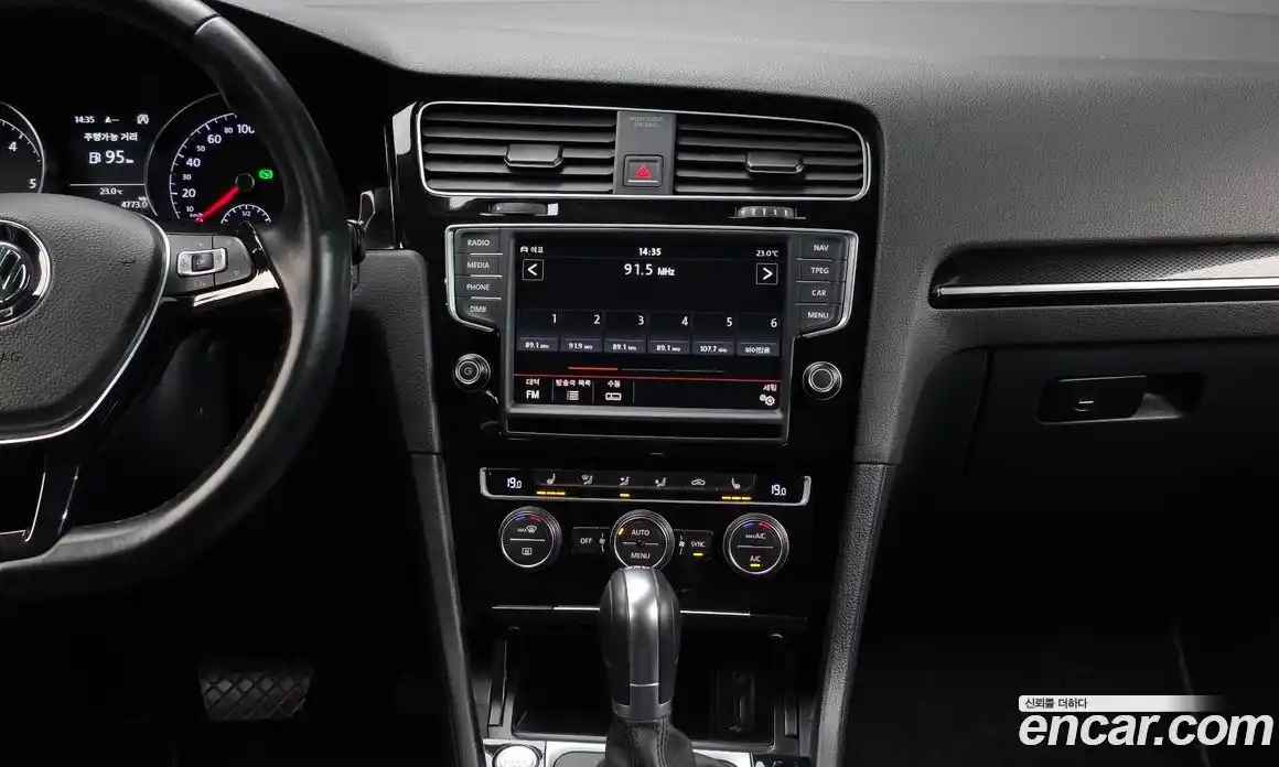 Volkswagen Golf 2015 2.0 автомат (гидро), фото 12