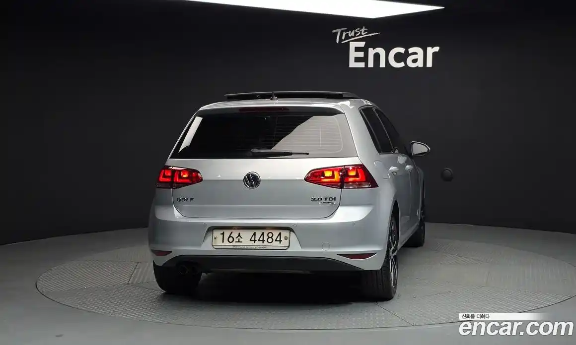 Volkswagen Golf 2015 2.0 автомат (гидро), фото 4