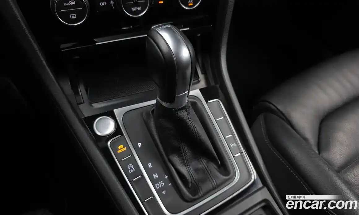 Volkswagen Golf 2015 2.0 автомат (гидро), фото 9