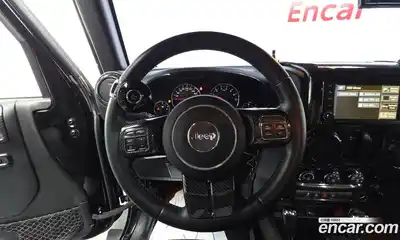 Jeep Wrangler 2016 3.6 автомат (гидро), миниатюра 12