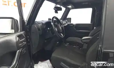 Jeep Wrangler 2016 3.6 автомат (гидро), миниатюра 10
