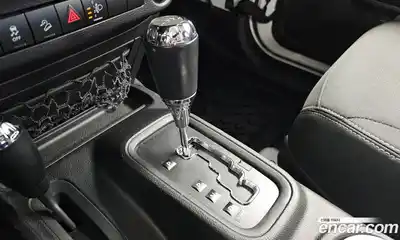Jeep Wrangler 2017 3.6 автомат (гидро), миниатюра 12