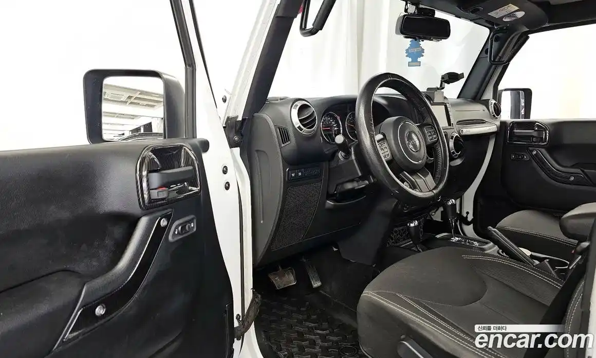 Jeep Wrangler 2017 3.6 автомат (гидро), фото 13