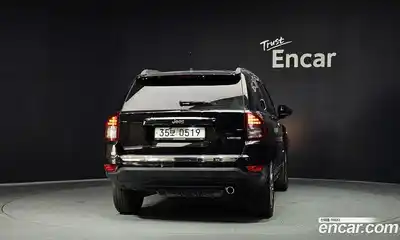 Jeep Compass 2016 2.4 автомат (гидро), миниатюра 4