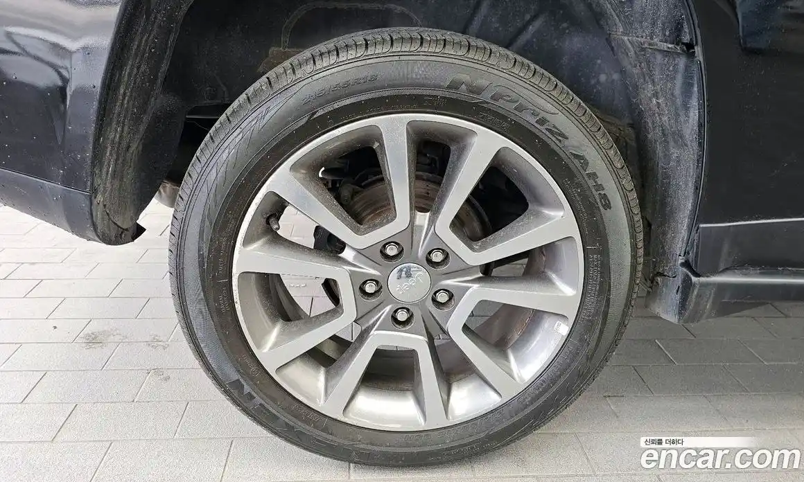 Jeep Compass 2016 2.4 автомат (гидро), фото 5