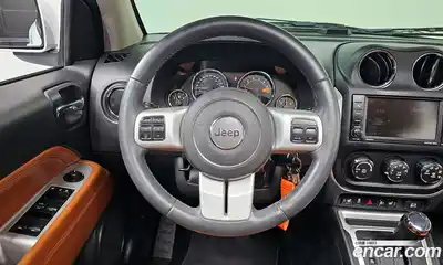 Jeep Compass 2015 2.4 автомат (гидро), миниатюра 12