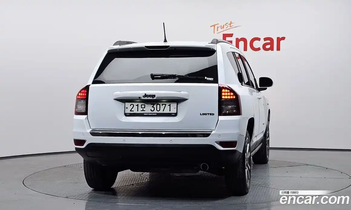 Jeep Compass 2015 2.4 автомат (гидро), фото 4