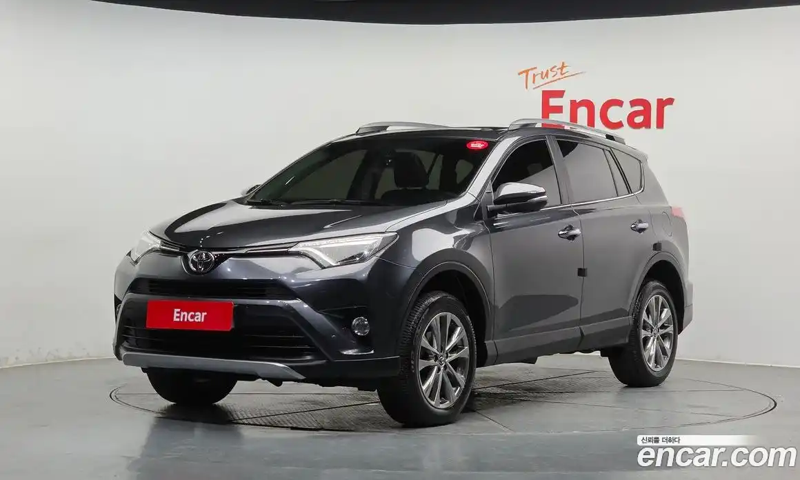 Toyota RAV4 2018 2.5 автомат (гидро), фото 1 Toyota RAV4 2018 2.5 автомат (гидро), фото 1