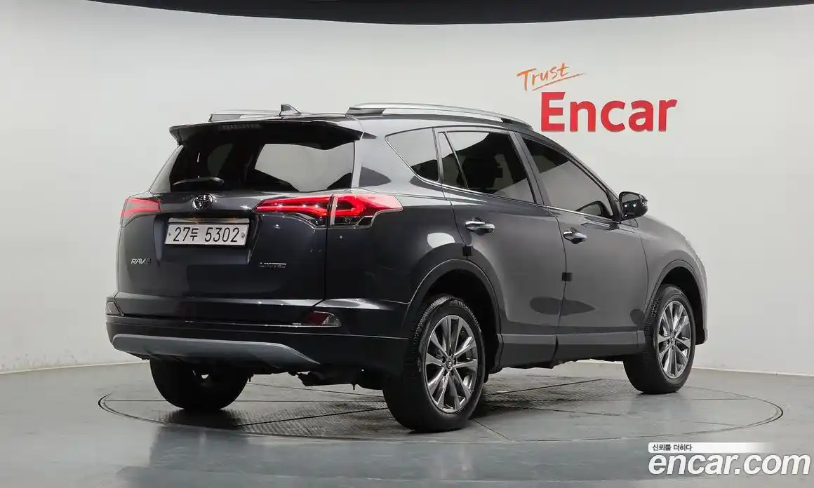 Toyota RAV4 2018 2.5 автомат (гидро), фото 2 Toyota RAV4 2018 2.5 автомат (гидро), фото 2