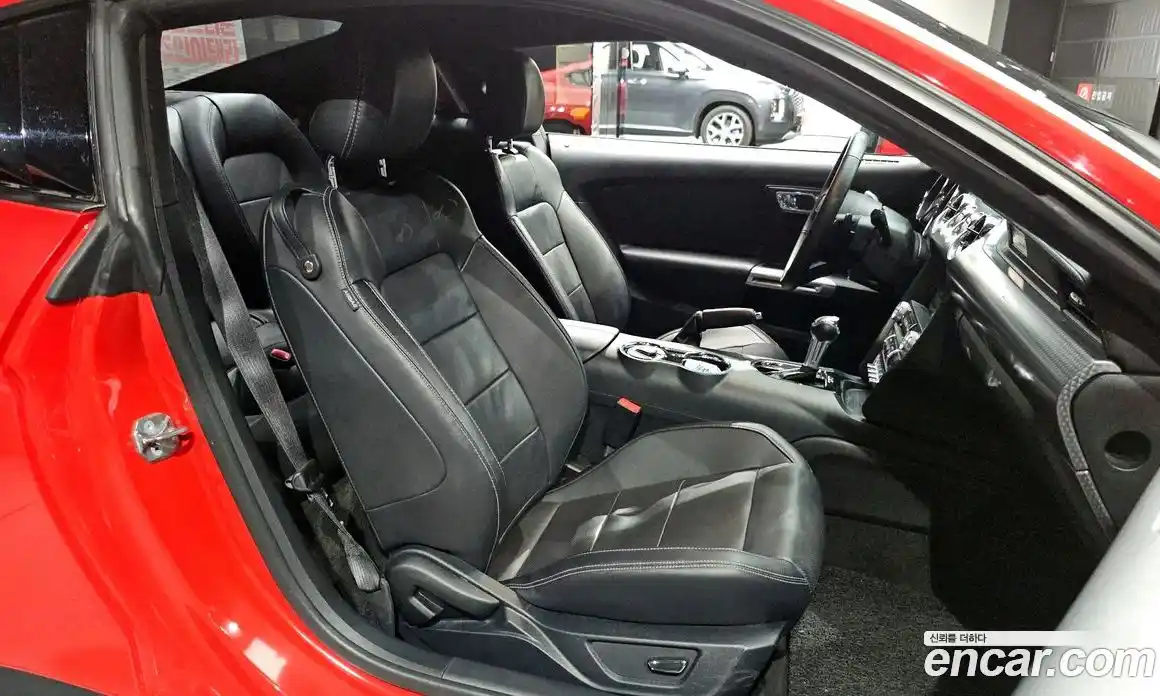 Ford Mustang 2015 2.3 автомат (гидро), фото 12
