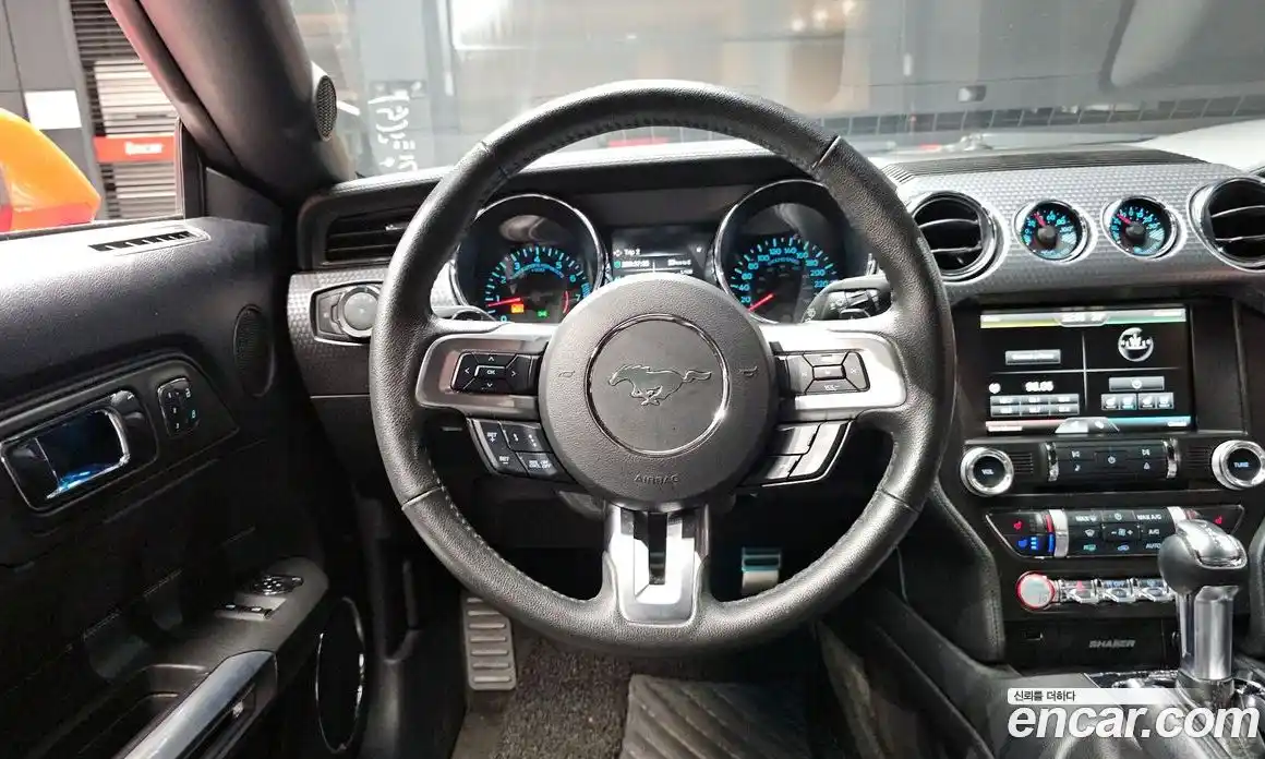Ford Mustang 2015 2.3 автомат (гидро), фото 13