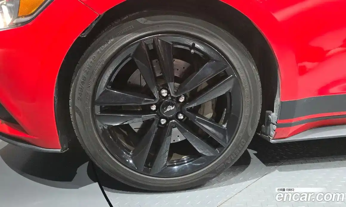 Ford Mustang 2015 2.3 автомат (гидро), фото 5
