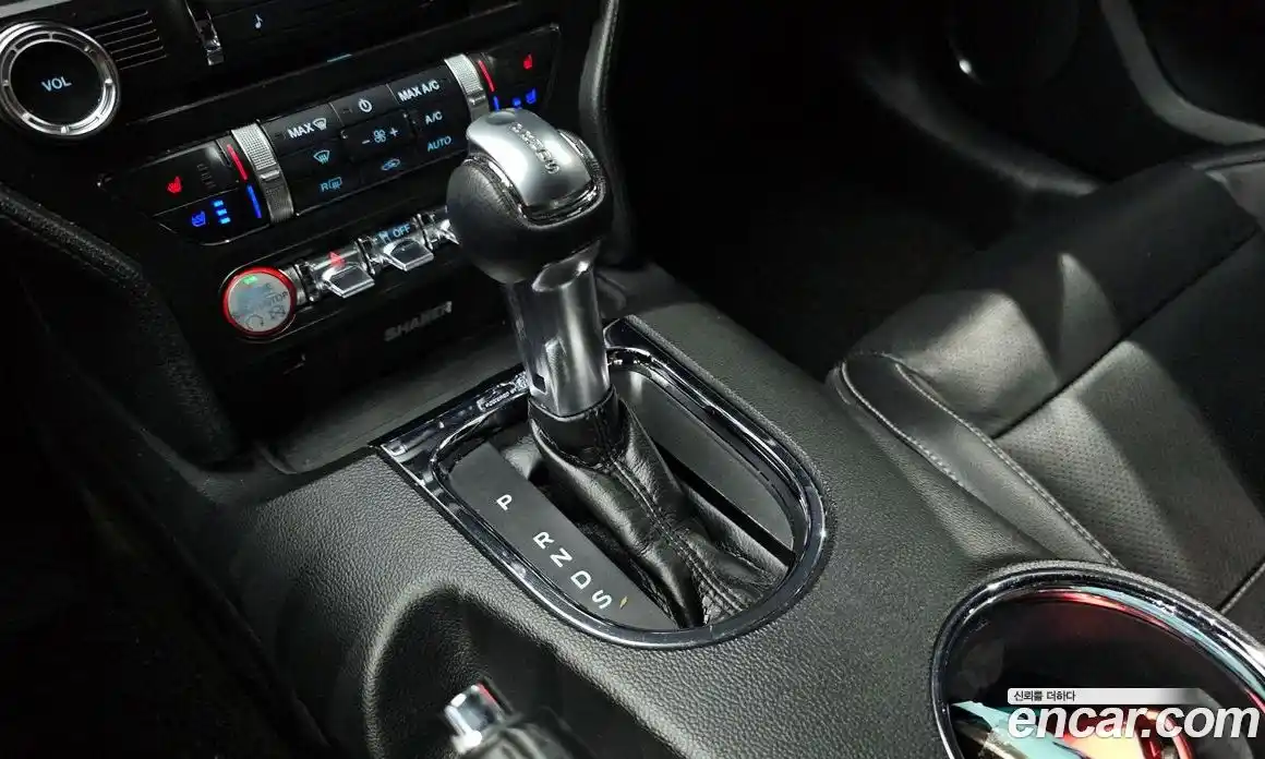 Ford Mustang 2015 2.3 автомат (гидро), фото 9
