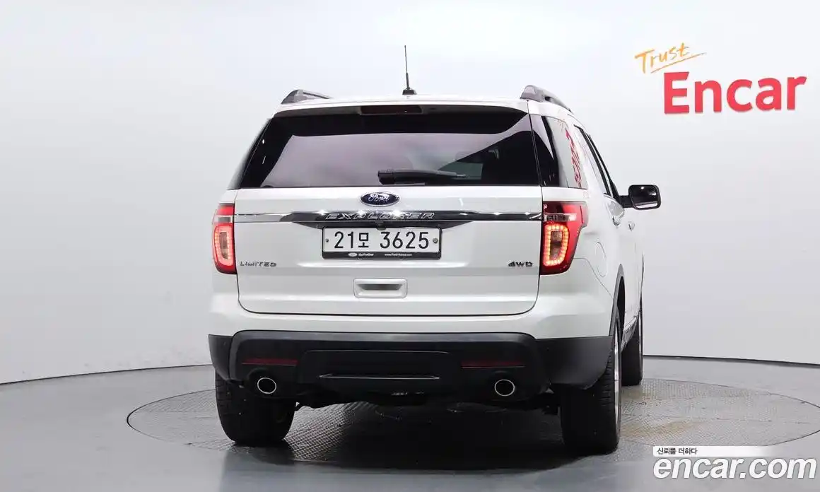 Ford Explorer 2015 3.5 автомат (гидро), фото 4