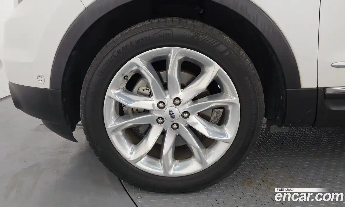 Ford Explorer 2015 3.5 автомат (гидро), фото 5