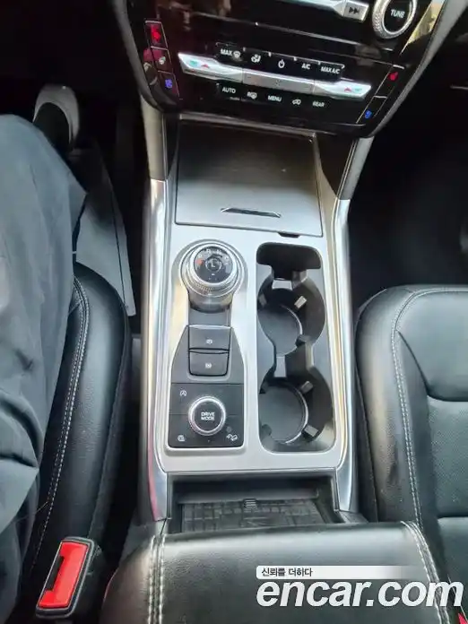 Ford Explorer 2021 2.3 автомат (гидро), фото 7