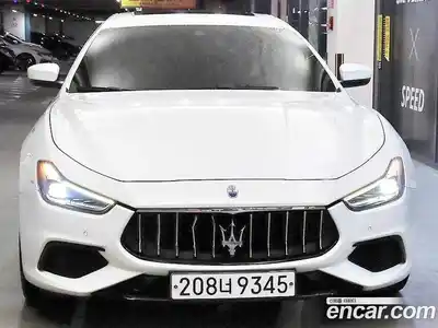 Maserati Ghibli 2019 3.0 автомат (гидро), миниатюра 2