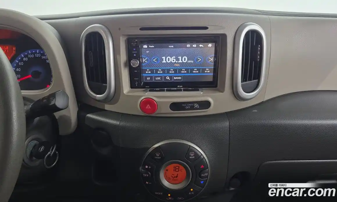 Nissan Cube 2014 1.8 автомат (гидро), фото 14 Nissan Cube 2014 1.8 автомат (гидро), фото 14